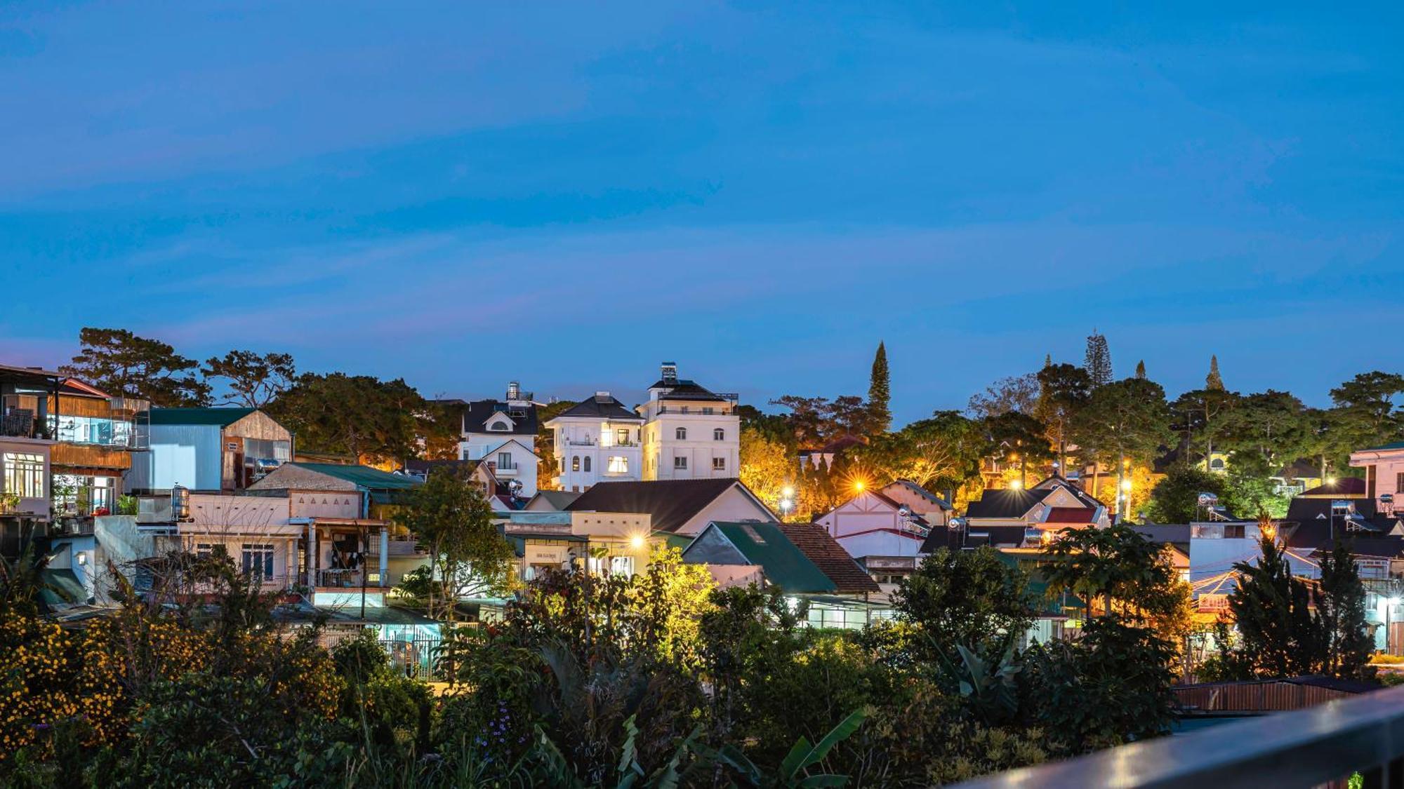 Nhat Minh Hotel Dalat Exterior photo